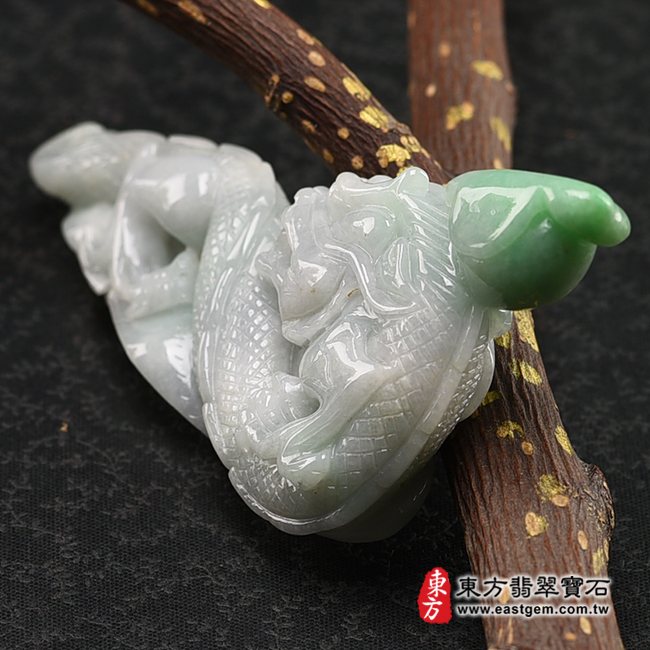 翡翠龍項鍊玉珮（畫龍點睛、招財富貴龍：龍牌A貨翡翠龍玉珮、緬甸玉龍玉墜、龍十二生肖項鍊）。糯種龍，CZ009。客製化訂做各種翡翠龍吊墜玉珮項鍊。★附A貨翡翠雙證書