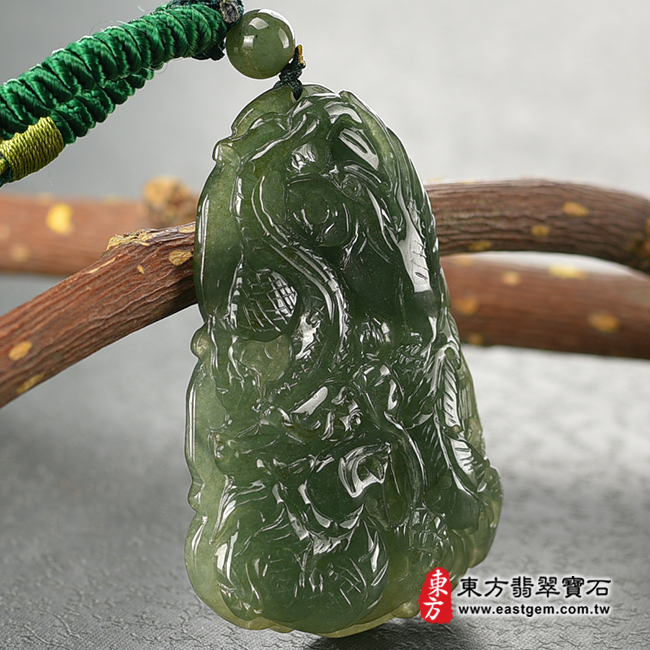 翡翠龍鳳項鍊玉珮（龍鳳呈祥：龍鳳牌A貨翡翠龍鳳玉珮、緬甸玉龍鳳玉墜）。綠色油青龍鳳，DR569。客製化訂做各種翡翠龍鳳吊墜玉珮項鍊。★附A貨翡翠雙證書