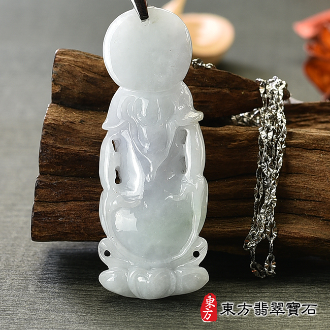 背面翡翠觀音項鍊玉珮（觀世音菩薩：觀音牌A貨翡翠觀音玉珮、緬甸玉觀世音菩薩玉墜）。糯種淡綠加紫觀世音菩薩，GY1504。客製化訂做各種翡翠觀音吊墜玉珮項鍊。★附A貨翡翠雙證書