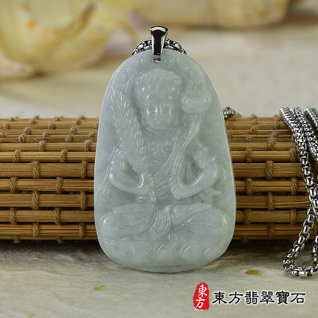 正面翡翠虛空藏菩薩項鍊玉珮（虛空藏菩薩：虛空藏菩薩牌A貨翡翠虛空藏菩薩玉珮、緬甸玉虛空藏菩薩玉墜）。淡綠色糯種翡翠虛空藏菩薩，GY1490。客製化訂做各種翡翠虛空藏菩薩吊墜玉珮項鍊。★附A貨翡翠雙證書