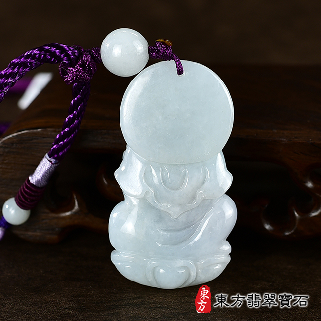 背面翡翠觀音項鍊玉珮（觀世音菩薩：觀音牌A貨翡翠觀音玉珮、緬甸玉觀世音菩薩玉墜）。春帶彩糯種翡翠觀音，GY1661。客製化訂做各種翡翠觀音吊墜玉珮項鍊。★附A貨翡翠雙證書