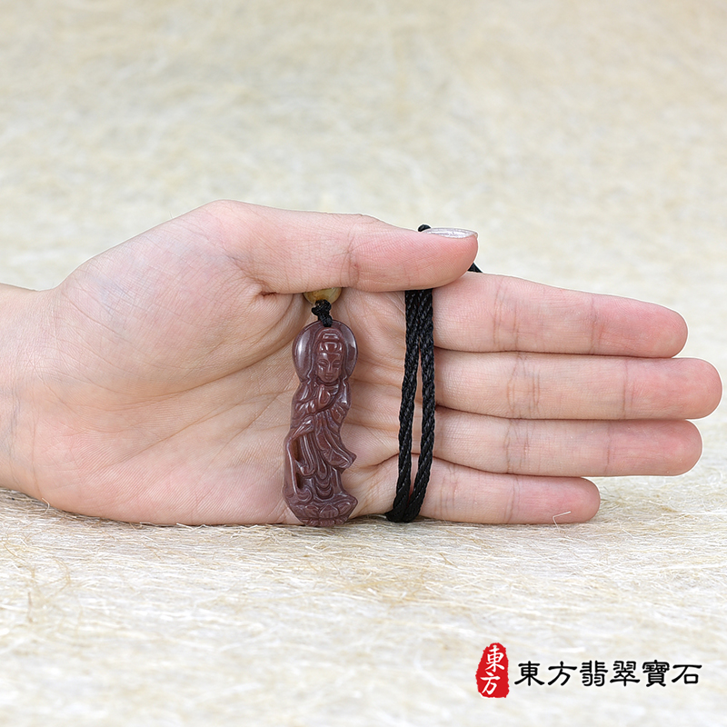 大小水草玉觀音項鍊玉珮（觀世音菩薩、灑水觀音：觀音牌水草玉觀音玉珮、水草玉觀音玉墜）。紅色水草玉觀音，GY1734。客製化訂做各種水草玉觀音吊墜玉珮項鍊。★附東方翡翠寶石保證卡.jpg