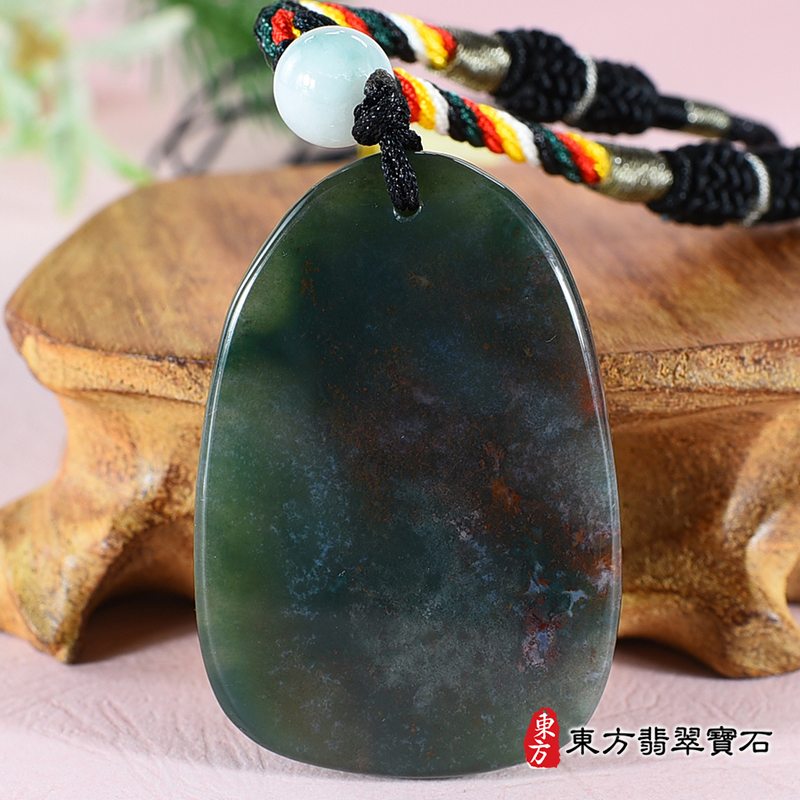 背面水草玉文昌帝君項鍊玉珮（梓潼帝君：文昌帝君牌水草玉文昌帝君玉珮、水草玉文昌帝君玉墜）。綠色水草玉文昌帝君，WH031。客製化訂做各種水草玉文昌帝君吊墜玉珮項鍊。★附東方翡翠寶石保證卡