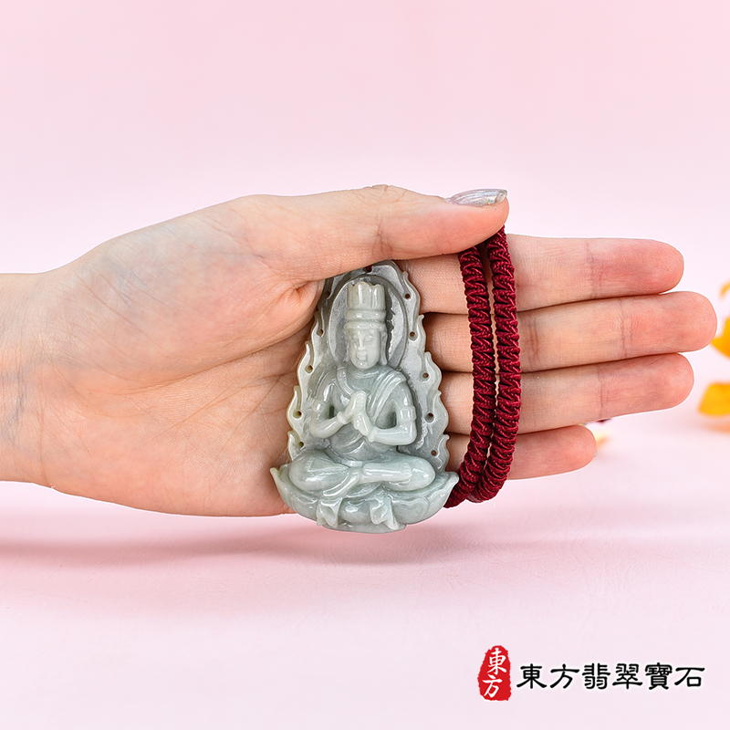 大小翡翠大日如來項鍊玉珮（大日如來：大日如來牌A貨翡翠大日如來玉珮、緬甸玉大日如來玉墜）。淡綠色糯種大日如來，FD692。客製化訂做各種翡翠大日如來吊墜玉珮項鍊。★附A貨翡翠雙證書