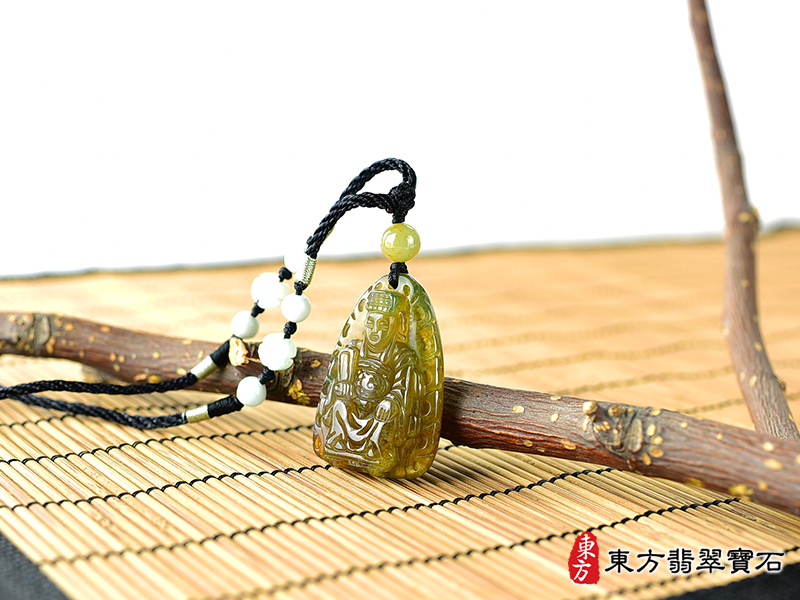 意境水草玉媽祖項鍊玉珮（天上聖母：媽祖牌水草玉媽祖玉珮、水草玉媽祖玉墜）。紅帶綠水草玉媽祖，MD243。客製化訂做各種水草玉媽祖吊墜玉珮項鍊。★附東方翡翠寶石保證卡