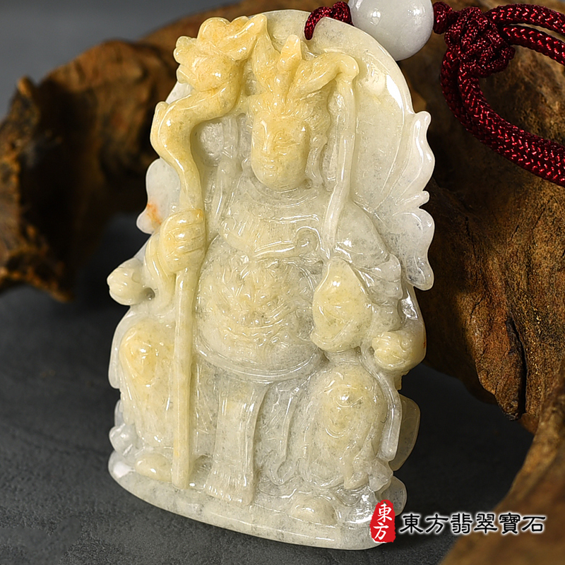 右側翡翠瑤池金母項鍊玉珮（王母娘娘：瑤池金母牌A貨翡翠瑤池金母玉珮、緬甸玉瑤池金母玉墜）。綠黃色帶黃翡瑤池金母，QE061。客製化訂做各種翡翠瑤池金母吊墜玉珮項鍊。★附A貨翡翠雙證書