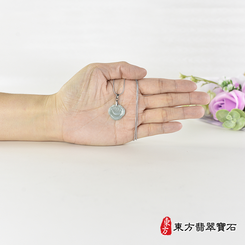 大小翡翠葉子項鍊玉珮（葉子：一葉致富A貨翡翠一葉致富玉珮、緬甸玉一葉致富玉墜）。綠色細糯種葉子LE228，客製化訂做各種翡翠一葉致富吊墜玉珮項鍊。★附A貨翡翠雙證書