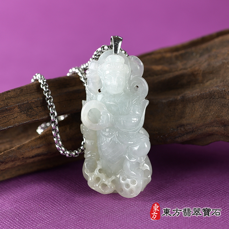 正面翡翠三太子項鍊玉珮（中壇元帥、哪吒：三太子牌A貨翡翠三太子玉珮、緬甸玉哪吒三太子玉墜）。綠糯種翡翠三太子，TT142。客製化訂做各種翡翠哪吒三太子吊墜玉珮項鍊。★附A貨翡翠雙證書