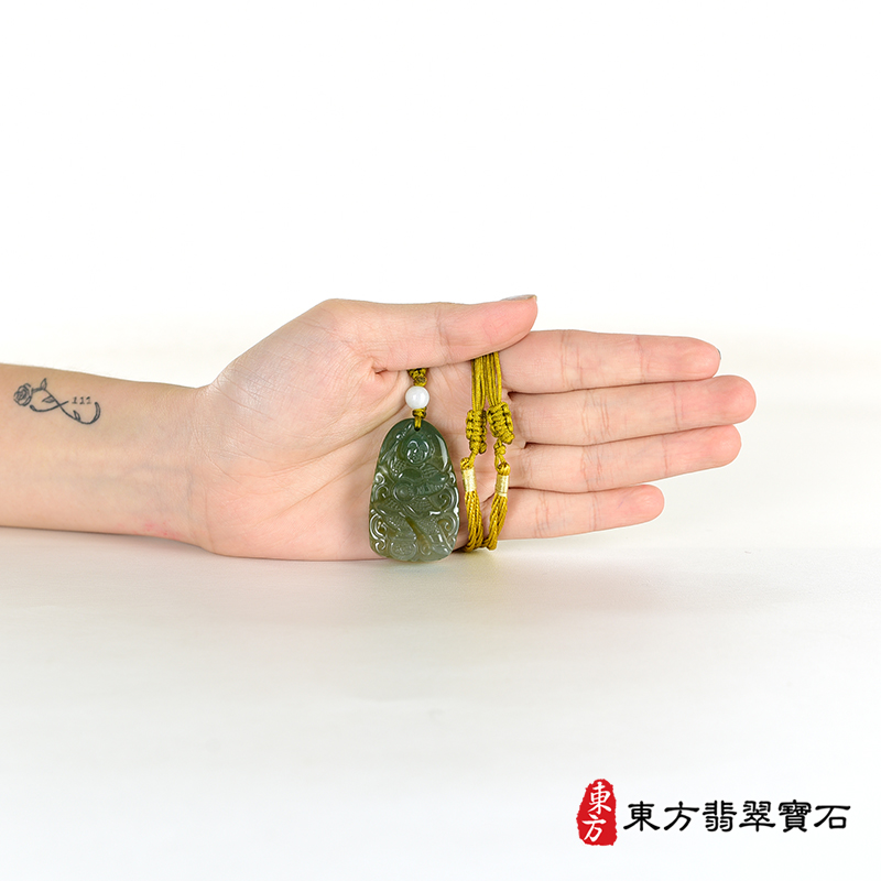 大小水草玉哪吒三太子項鍊玉珮（中壇元帥、哪吒：哪吒三太子牌水草玉三太子玉珮、水草玉哪吒三太子玉墜）。綠色水草玉三太子，TT164。客製化訂做各種水草玉哪吒三太子吊墜玉珮項鍊。★附東方翡翠寶石保證卡