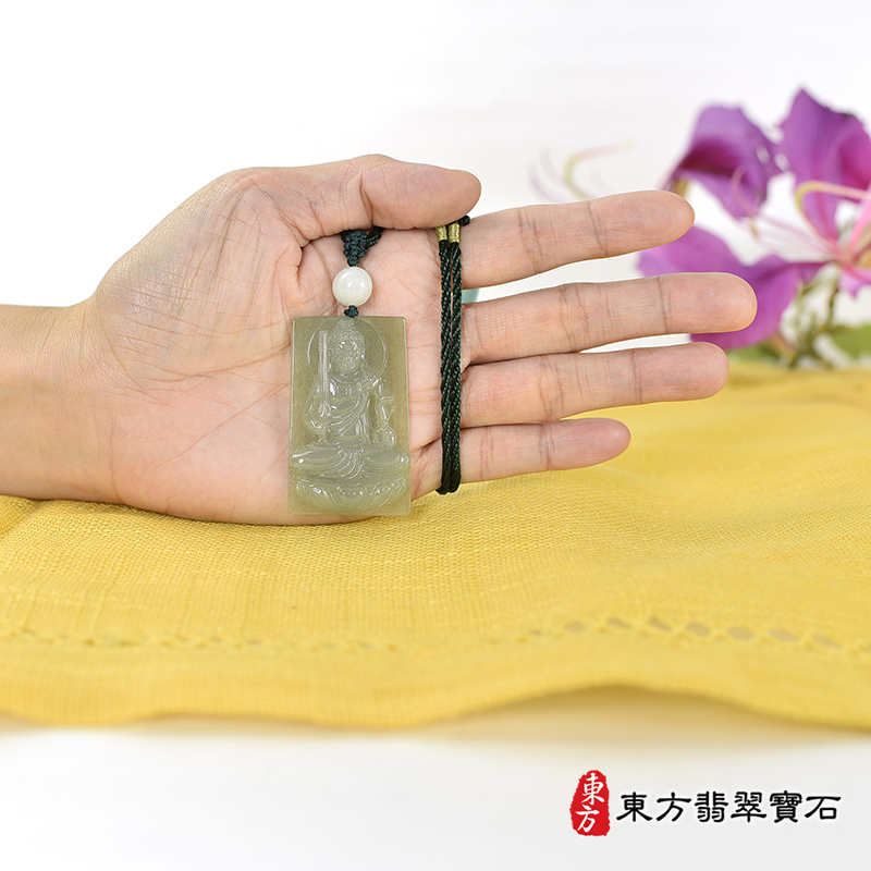 大小翡翠不動明王項鍊玉珮（不動明王：不動明王牌A貨翡翠不動明王玉珮、緬甸玉不動明王玉墜）。綠色糯種油青不動明王，FD703。客製化訂做各種翡翠不動明王吊墜玉珮項鍊。★附A貨翡翠雙證書