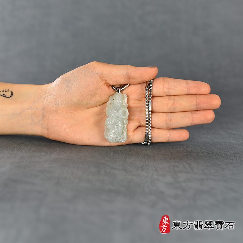 大小翡翠三太子項鍊玉珮（中壇元帥、哪吒：三太子牌A貨翡翠三太子玉珮、緬甸玉哪吒三太子玉墜）。綠色糯種三太子，TT125。客製化訂做各種翡翠哪吒三太子吊墜玉珮項鍊。★附A貨翡翠雙證書