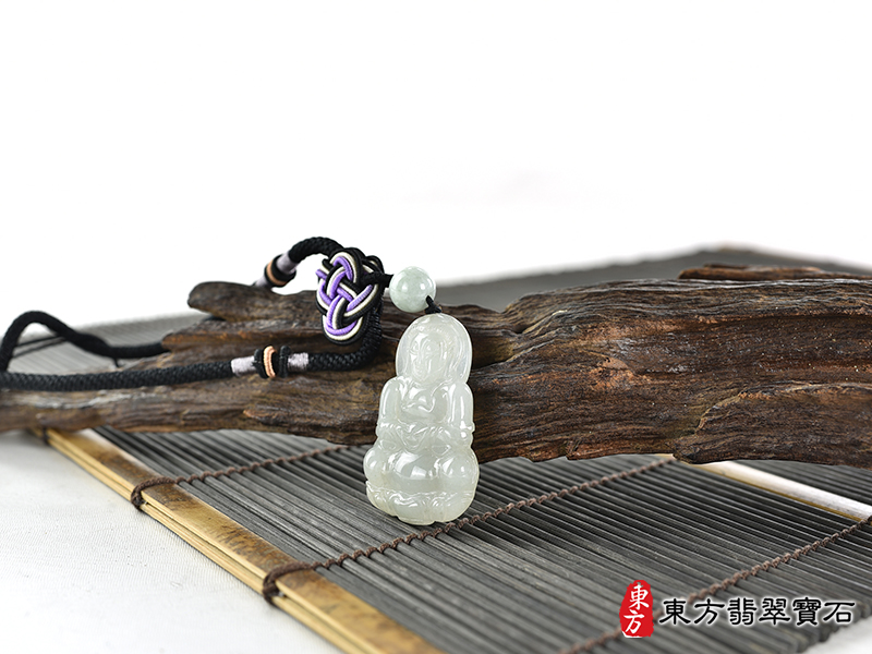意境翡翠觀音項鍊玉珮（觀世音菩薩：觀音牌A貨翡翠觀音玉珮、緬甸玉觀世音菩薩玉墜）。綠色糯種翡翠觀音，GY1823。客製化訂做各種翡翠觀音吊墜玉珮項鍊。★附A貨翡翠雙證書