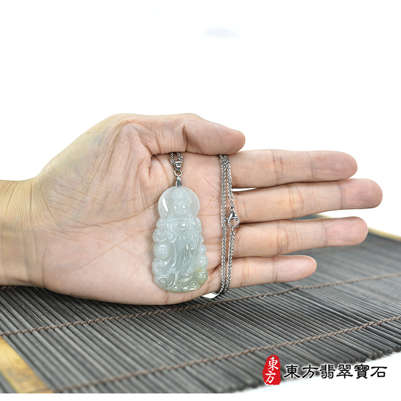 大小翡翠觀音項鍊玉珮（觀世音菩薩：觀音牌A貨翡翠觀音玉珮、緬甸玉觀世音菩薩玉墜）。綠色糯豆種翡翠觀音，GY1840。客製化訂做各種翡翠觀音吊墜玉珮項鍊。★附A貨翡翠雙證書