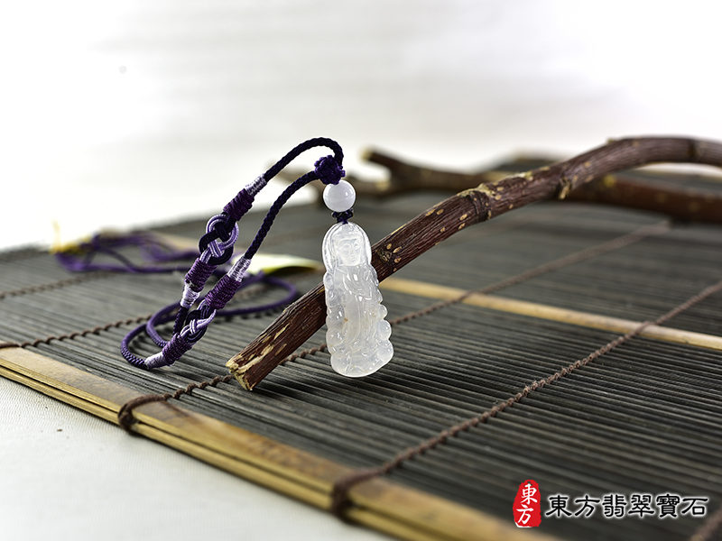 意境翡翠觀音項鍊玉珮（觀世音菩薩：觀音牌A貨翡翠觀音玉珮、緬甸玉觀世音菩薩玉墜）。綠色糯種翡翠觀音，GY1873。客製化訂做各種翡翠觀音吊墜玉珮項鍊。★附A貨翡翠雙證書