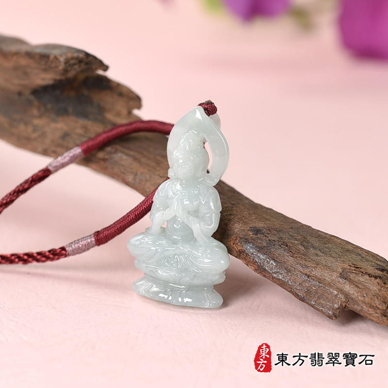 右側翡翠合掌觀音項鍊玉珮（觀世音菩薩：觀音牌A貨翡翠觀音玉珮、緬甸玉觀世音菩薩玉墜）。綠色糯種合掌觀音，GY1980。客製化訂做各種翡翠觀音吊墜玉珮項鍊。★附A貨翡翠雙證書