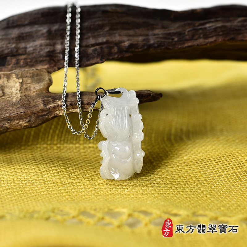 背面翡翠三太子項鍊玉珮（中壇元帥、哪吒：三太子牌A貨翡翠三太子玉珮、緬甸玉哪吒三太子玉墜）。淡綠色糯種三太子，TT180。客製化訂做各種翡翠哪吒三太子吊墜玉珮項鍊。★附A貨翡翠雙證書