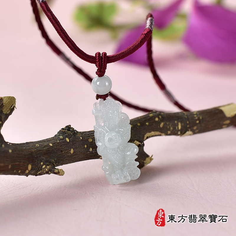 左側翡翠三太子項鍊玉珮（中壇元帥、哪吒：三太子牌A貨翡翠三太子玉珮、緬甸玉哪吒三太子玉墜）。淡綠色糯種三太子，TT184。客製化訂做各種翡翠哪吒三太子吊墜玉珮項鍊。★附A貨翡翠雙證書