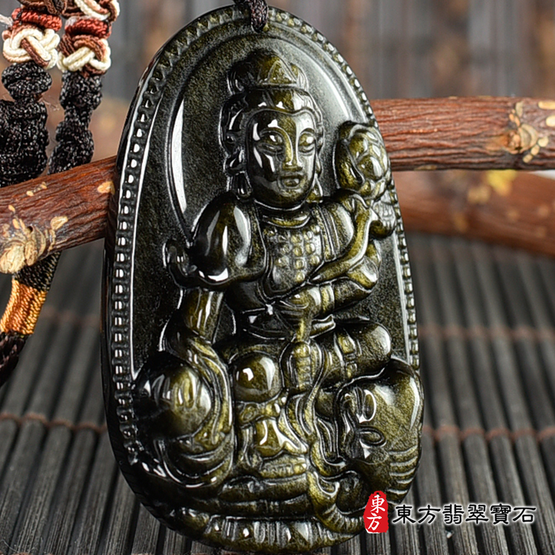 左側金曜石普賢菩薩項鍊玉珮（遍吉菩薩：普賢菩薩牌金曜石普賢菩薩玉珮、金曜石普賢菩薩玉墜）。金曜石普賢菩薩，BS240。客製化訂做各種金曜石普賢菩薩吊墜玉珮項鍊。★附東方翡翠寶石保證卡