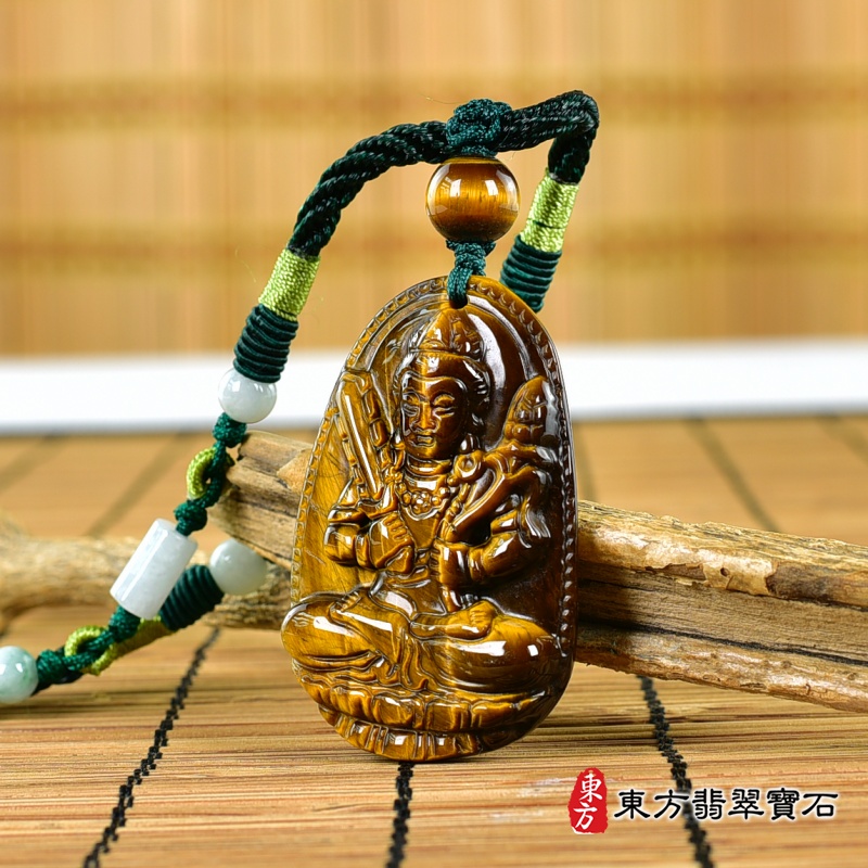 右側-虎眼石虛空藏菩薩項鍊玉珮（虛空藏菩薩：虛空藏菩薩牌虎眼石虛空藏菩薩玉珮、虎眼石虛空藏菩薩玉墜）虎眼石虛空藏菩薩，GY1999。客製化訂做各種虎眼石虛空藏菩薩吊墜玉珮項鍊。★附東方翡翠寶石保證卡