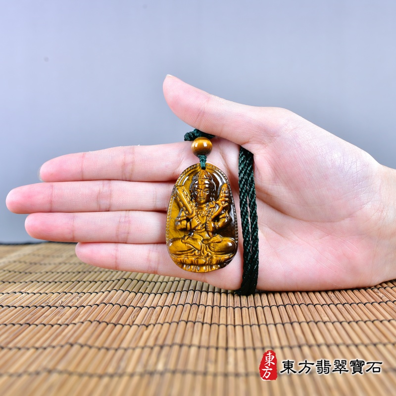 大小-虎眼石虛空藏菩薩項鍊玉珮（虛空藏菩薩：虛空藏菩薩牌虎眼石虛空藏菩薩玉珮、虎眼石虛空藏菩薩玉墜）虎眼石虛空藏菩薩，GY1999。客製化訂做各種虎眼石虛空藏菩薩吊墜玉珮項鍊。★附東方翡翠寶石保證卡