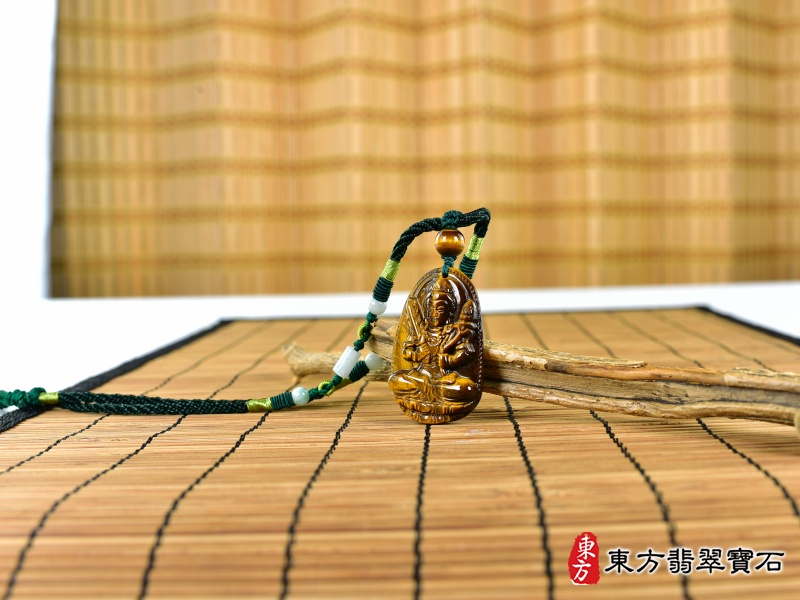 意境-虎眼石虛空藏菩薩項鍊玉珮（虛空藏菩薩：虛空藏菩薩牌虎眼石虛空藏菩薩玉珮、虎眼石虛空藏菩薩玉墜）虎眼石虛空藏菩薩，GY1999。客製化訂做各種虎眼石虛空藏菩薩吊墜玉珮項鍊。★附東方翡翠寶石保證卡