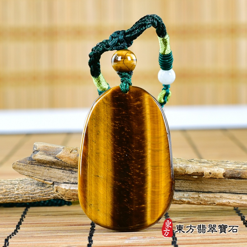 背面-虎眼石虛空藏菩薩項鍊玉珮（虛空藏菩薩：虛空藏菩薩牌虎眼石虛空藏菩薩玉珮、虎眼石虛空藏菩薩玉墜）虎眼石虛空藏菩薩，GY2001。客製化訂做各種虎眼石虛空藏菩薩吊墜玉珮項鍊。★附東方翡翠寶石保證卡