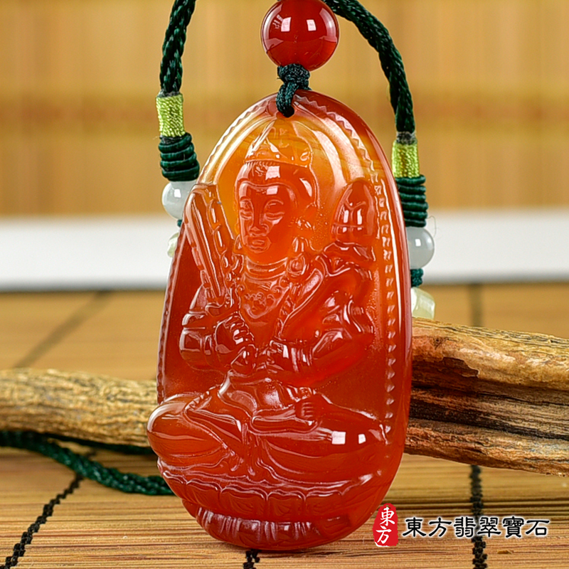 右側紅瑪瑙虛空藏菩薩項鍊玉珮（虛空藏菩薩：虛空藏菩薩牌紅瑪瑙虛空藏菩薩玉珮、紅瑪瑙虛空藏菩薩玉墜）。紅瑪瑙虛空藏菩薩，GY1995。客製化訂做各種紅瑪瑙虛空藏菩薩吊墜玉珮項鍊。★附東方翡翠寶石保證卡