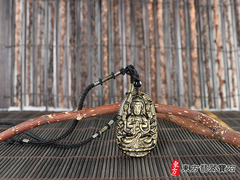 情境金曜石千手觀音項鍊玉珮（千手觀音：千手觀音牌金曜石千手觀音玉珮、金曜石千手觀音玉墜）。千手觀音，LH291。客製化訂做各種金曜石千手觀音吊墜玉珮項鍊。★附東方翡翠寶石保證卡