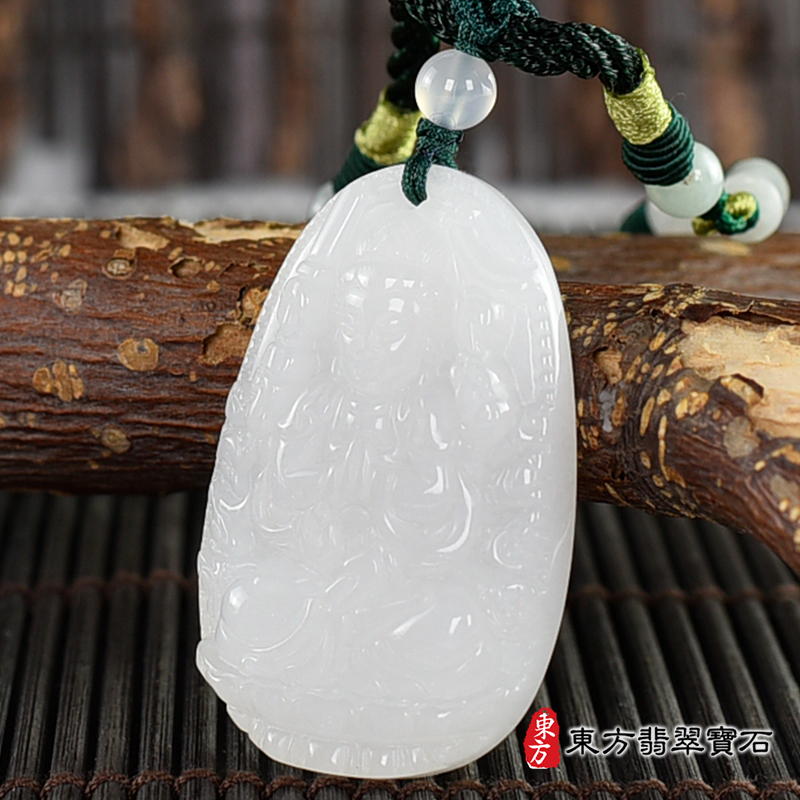 右側新疆白玉千手觀音項鍊玉珮（千手觀音：千手觀音牌新疆白玉千手觀音玉珮、新疆白玉千手觀音玉墜）。千手觀音，LH293。客製化訂做各種新疆白玉千手觀音吊墜玉珮項鍊。★附東方翡翠寶石保證卡