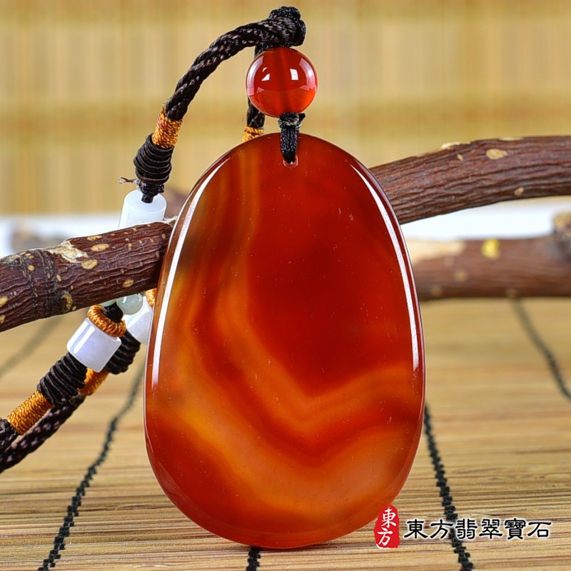 背面-紅瑪瑙文殊菩薩項鍊玉珮（文殊菩薩：文殊菩薩牌紅瑪瑙文殊菩薩玉珮、紅瑪瑙文殊菩薩玉墜）。紅瑪瑙文殊菩薩，WS187。客製化訂做各種紅瑪瑙文殊菩薩吊墜玉珮項鍊。★附東方翡翠寶石保證卡