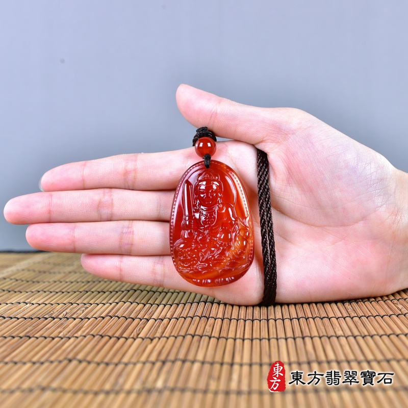 大小-紅瑪瑙文殊菩薩項鍊玉珮（文殊菩薩：文殊菩薩牌紅瑪瑙文殊菩薩玉珮、紅瑪瑙文殊菩薩玉墜）。紅瑪瑙文殊菩薩，WS187。客製化訂做各種紅瑪瑙文殊菩薩吊墜玉珮項鍊。★附東方翡翠寶石保證卡