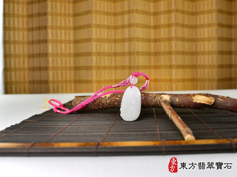 意境-新疆白玉文殊菩薩項鍊玉珮（文殊菩薩：文殊菩薩牌新疆白玉文殊菩薩玉珮、新疆白玉文殊菩薩玉墜）。新疆白玉文殊菩薩，WS188。客製化訂做各種新疆白玉文殊菩薩吊墜玉珮項鍊。★附東方翡翠寶石保證卡