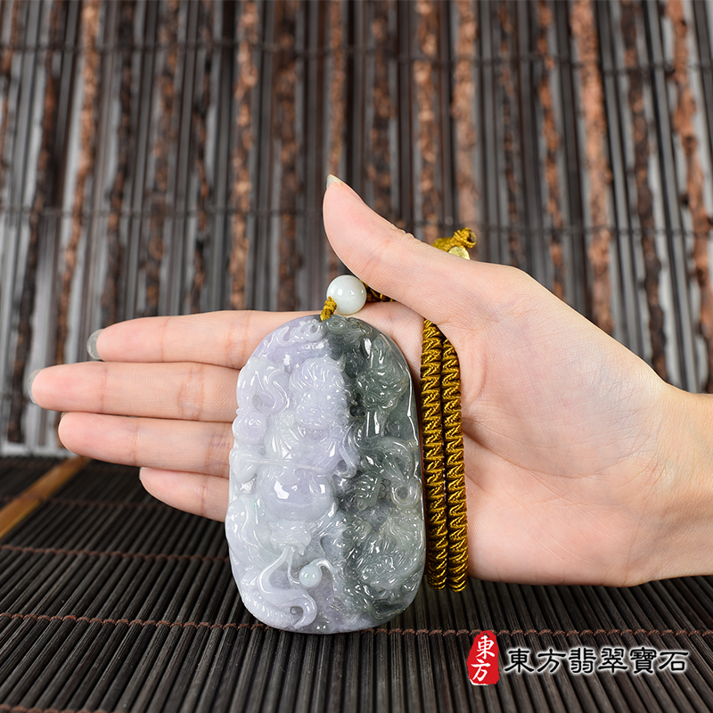大小翡翠不動明王項鍊玉珮（不動明王：不動明王牌A貨翡翠不動明王玉珮、緬甸玉不動明王玉墜）。不動明王，FD715。客製化訂做各種翡翠不動明王吊墜玉珮項鍊。★附A貨翡翠雙證書
