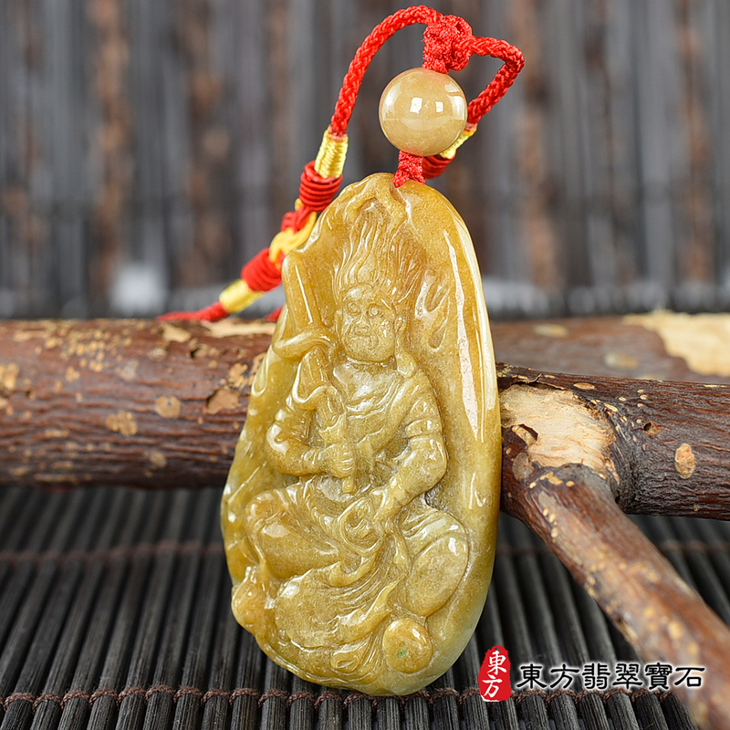 右側翡翠不動明王項鍊玉珮（不動明王：不動明王牌A貨翡翠不動明王玉珮、緬甸玉不動明王玉墜）。不動明王，FD716。客製化訂做各種翡翠不動明王吊墜玉珮項鍊。★附A貨翡翠雙證書