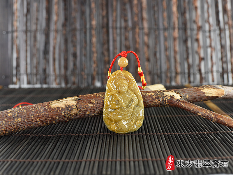情境翡翠不動明王項鍊玉珮（不動明王：不動明王牌A貨翡翠不動明王玉珮、緬甸玉不動明王玉墜）。不動明王，FD716。客製化訂做各種翡翠不動明王吊墜玉珮項鍊。★附A貨翡翠雙證書