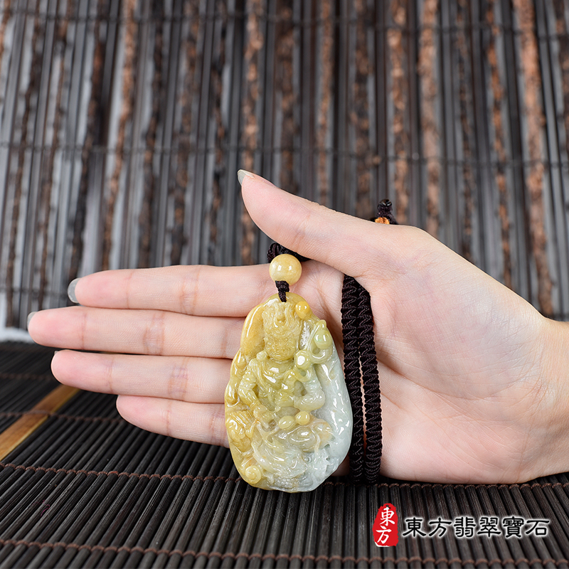 大小翡翠不動明王項鍊玉珮（不動明王：不動明王牌A貨翡翠不動明王玉珮、緬甸玉不動明王玉墜）。不動明王，FD718。客製化訂做各種翡翠不動明王吊墜玉珮項鍊。★附A貨翡翠雙證書