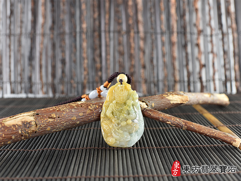 情境翡翠不動明王項鍊玉珮（不動明王：不動明王牌A貨翡翠不動明王玉珮、緬甸玉不動明王玉墜）。不動明王，FD718。客製化訂做各種翡翠不動明王吊墜玉珮項鍊。★附A貨翡翠雙證書