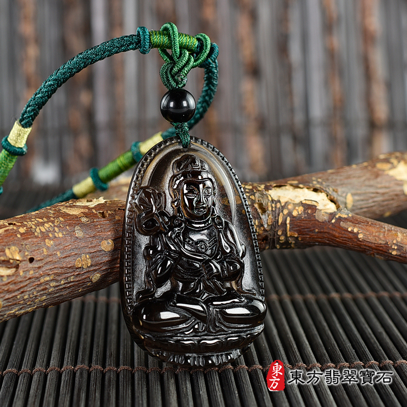 左側商品名稱：黑曜石大勢至菩薩項鍊玉珮（大勢至菩薩：大勢至菩薩牌黑曜石大勢至菩薩玉珮、黑曜石大勢至菩薩玉墜）。黑曜石大勢至菩薩GY1987。客製化訂做各種黑曜石大勢至菩薩吊墜玉珮項鍊。★附東方翡翠寶石保證卡  產地：美國夏威夷、日本、印尼  商品五行：水、土  尺寸：長約5.3公分x寬約3.4公分  厚度：約1.1公分  重量(克)：約28.63克  透光度：100%  證書編號和出處：(1) GY1987東方翡翠寶石保證卡