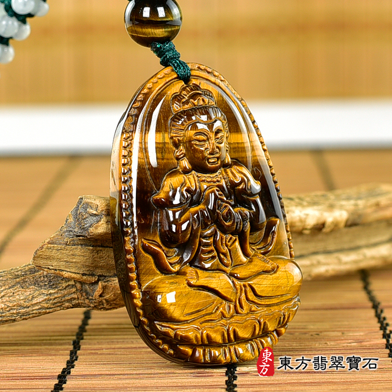 左側虎眼石大日如來項鍊玉珮（大日如來：大日如來牌虎眼石大日如來玉珮、虎眼石大日如來玉墜）虎眼石大日如來，FD736。客製化訂做各種虎眼石大日如來吊墜玉珮項鍊。★附東方翡翠寶石保證卡