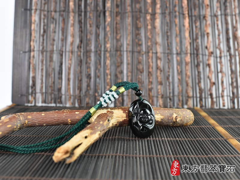 意境-金曜石彌勒佛項鍊玉珮（彌勒佛：彌勒佛牌金曜石彌勒佛玉珮、金曜石彌勒佛玉墜）。金曜石彌勒佛，ML326。客製化訂做各種金曜石彌勒佛吊墜玉珮項鍊。★附東方翡翠寶石保證卡