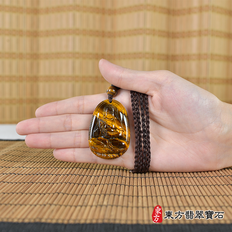 大小虎眼石阿彌陀佛項鍊玉珮（阿彌陀佛：阿彌陀佛牌新疆白玉阿彌陀佛玉珮、新疆白玉阿彌陀佛玉墜）。新疆白玉阿彌陀佛，FD753。客製化訂做各種新疆白玉阿彌陀佛吊墜玉珮項鍊。★附東方翡翠寶石保證卡