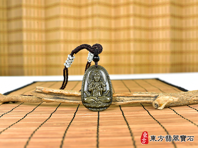 情境金曜石大日如來項鍊玉珮（大日如來：大日如來牌金曜石大日如來玉珮、金曜石大日如來玉墜）金曜石大日如來，FD739。客製化訂做各種金曜石大日如來吊墜玉珮項鍊。★附東方翡翠寶石保證卡