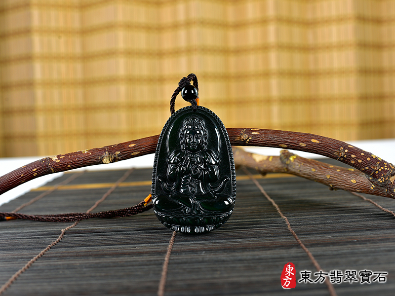情境金曜石大日如來項鍊玉珮（大日如來：大日如來牌金曜石大日如來玉珮、金曜石大日如來玉墜）金曜石大日如來，FD740。客製化訂做各種金曜石大日如來吊墜玉珮項鍊。★附東方翡翠寶石保證卡