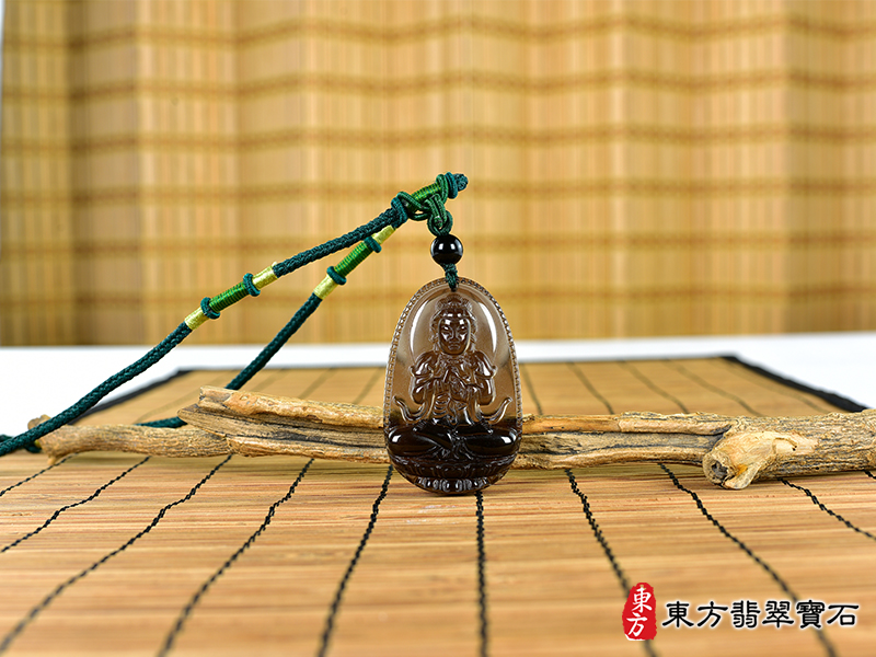 情境黑曜石大日如來項鍊玉珮（大日如來：大日如來牌黑曜石大日如來玉珮、黑曜石大日如來玉墜）黑曜石大日如來，FD742。客製化訂做各種黑曜石大日如來吊墜玉珮項鍊。★附東方翡翠寶石保證卡