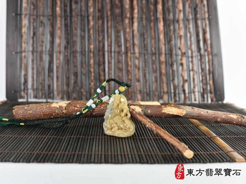 意境-翡翠關公項鍊玉珮（關聖帝君：關公牌A貨翡翠關公玉珮、緬甸玉關公玉墜）。關公，KG630。客製化訂做各種翡翠關公吊墜玉珮項鍊。★附A貨翡翠雙證書
