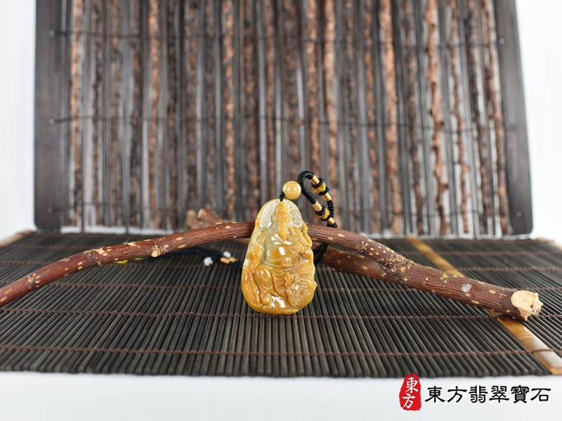 意境-翡翠關公項鍊玉珮（關聖帝君：關公牌A貨翡翠關公玉珮、緬甸玉關公玉墜）。關公，KG631。客製化訂做各種翡翠關公吊墜玉珮項鍊。★附A貨翡翠雙證書