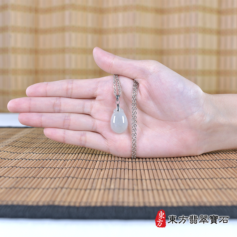 蛋面大小示意圖照片翡翠蛋面項鍊玉珮（蛋面牌A貨翡翠蛋面玉珮、緬甸玉蛋面玉墜）。蛋面，EG245。客製化訂做各種翡翠蛋面吊墜玉珮項鍊。★附A貨翡翠雙證書.jpg