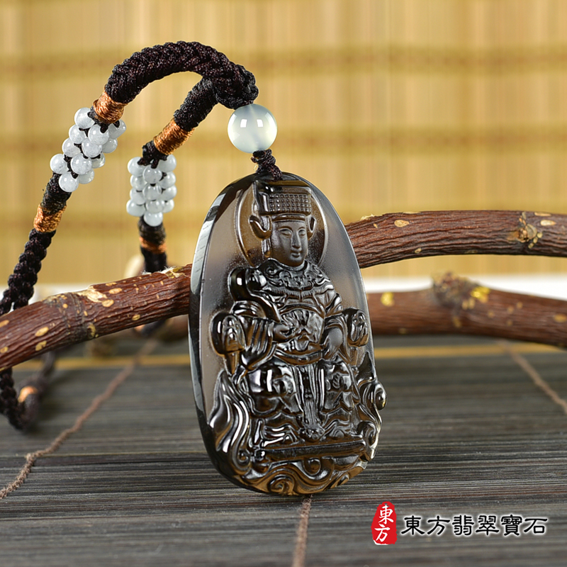 左側黑曜石媽祖項鍊玉珮（天上聖母：媽祖牌黑曜石媽祖玉珮、黑曜石媽祖玉墜）。黑曜石媽祖，MD253。客製化訂做各種黑曜石媽祖吊墜玉珮項鍊。★附東方翡翠寶石保證卡