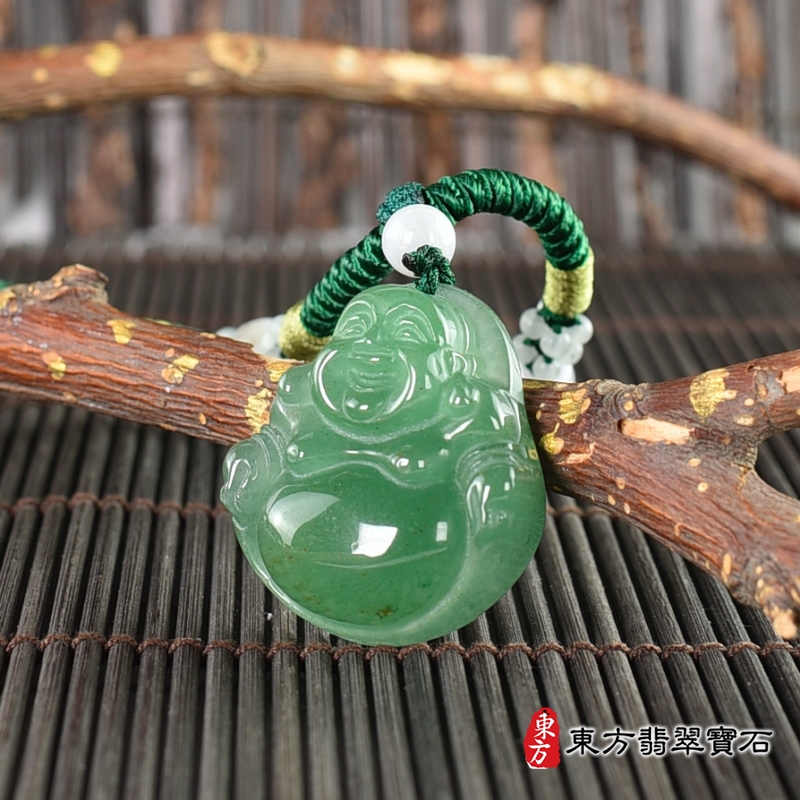 右側-東菱玉彌勒佛項鍊玉珮（彌勒佛：彌勒佛牌東菱玉彌勒佛玉珮、東菱玉彌勒佛玉墜）。東菱玉彌勒佛，ML331。客製化訂做各種東菱玉彌勒佛吊墜玉珮項鍊。★附東方翡翠寶石保證卡