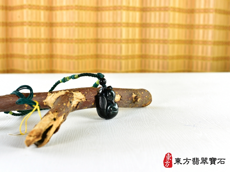 意境-金曜石九尾狐狸項鍊玉珮（九尾狐狸、招財、人緣、桃花，狐仙：九尾狐狸牌金曜石九尾狐狸玉珮、金曜石九尾狐狸玉墜）。金曜石九尾狐狸，FX073。客製化訂做各種金曜石狐狸吊墜玉珮項鍊。★附東方翡翠寶石保證
